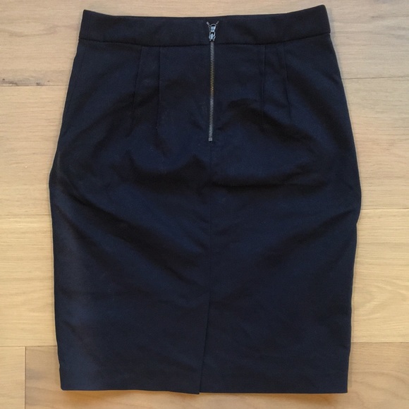 Sz 4 Club Monaco stretch cotton pencil skirt, fully lined, w/ navy coral florals - Picture 6 of 8